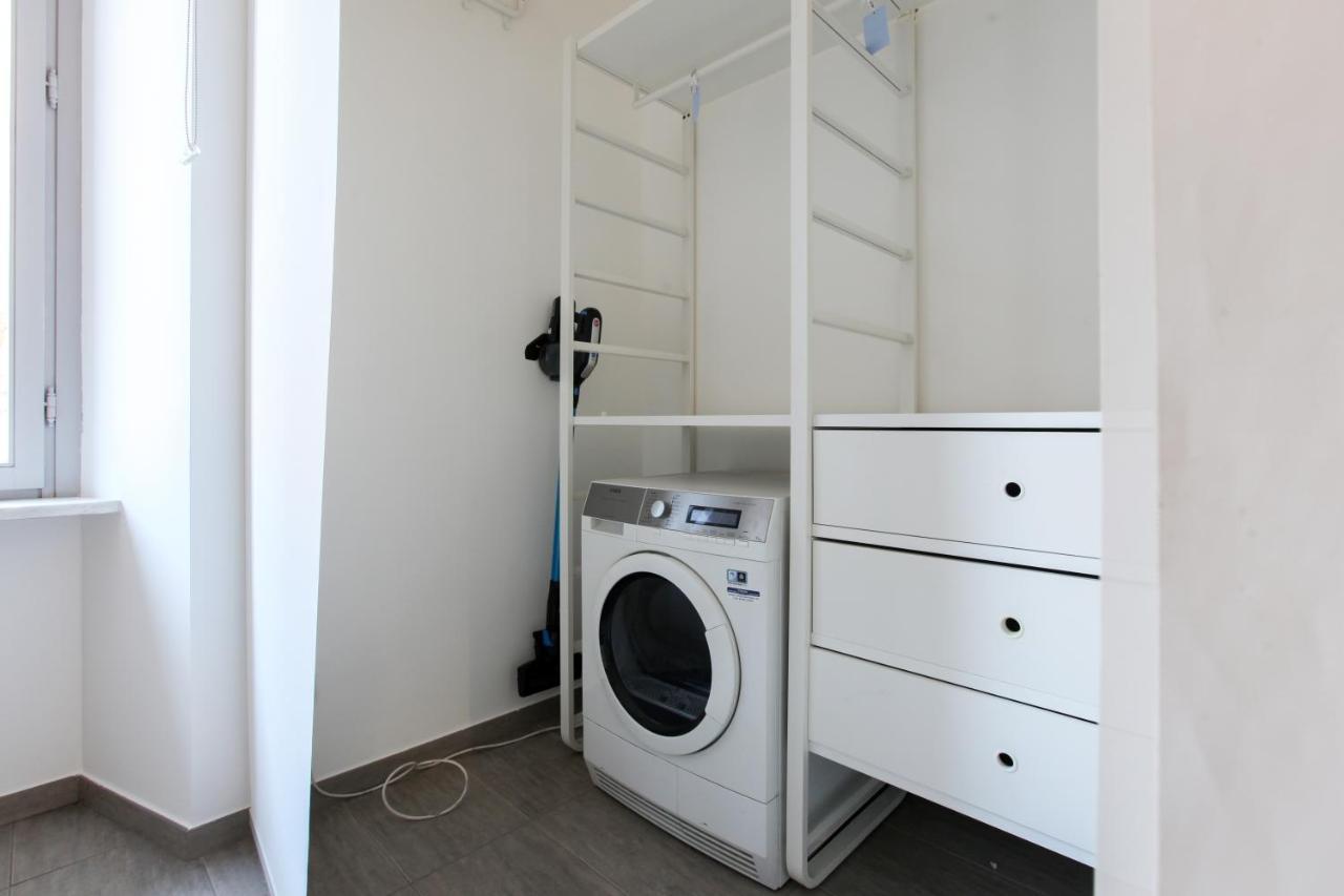 Modern Close To Shopping District * Mailand